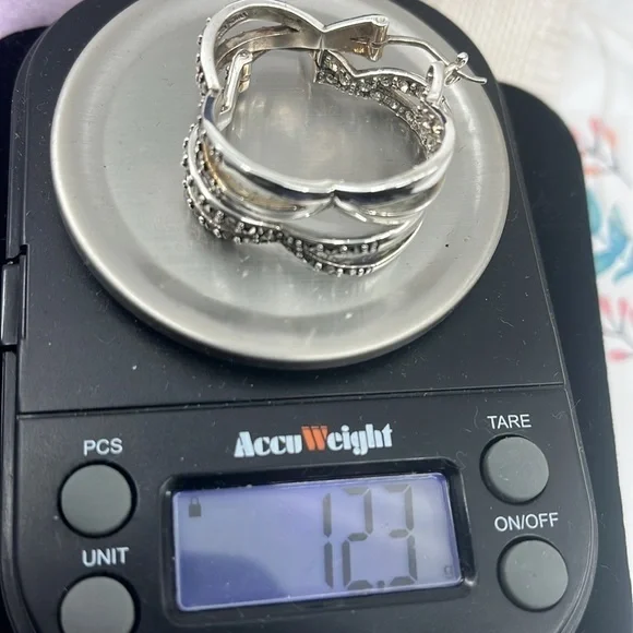 Unique Vintage Sterling Silver Earrings adorned with Marcasite & CZ - Picture 10 of 14